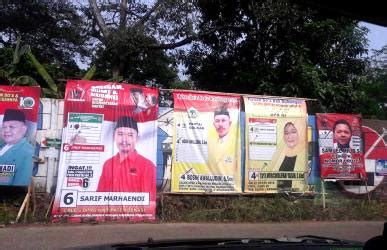 Baliho dan Spanduk Caleg ‘Tebar Pesona’ Diprotes Warga - Berita Cikarang