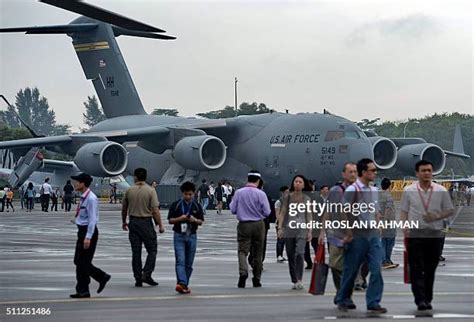 281 Us Air Force Boeing C 17 Globemaster Iii Stock Photos, High-Res Pictures, and Images - Getty ...