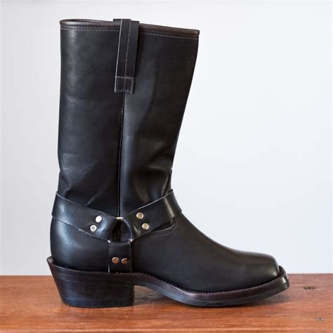 Bota Harness Boot Preta Só Queria Ter Um Compre Online