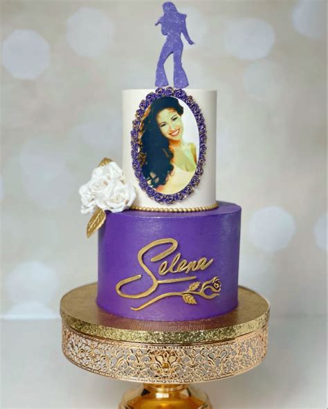 Descubrir 91 Imagen Selena Quintanilla Pastel Abzlocal Mx