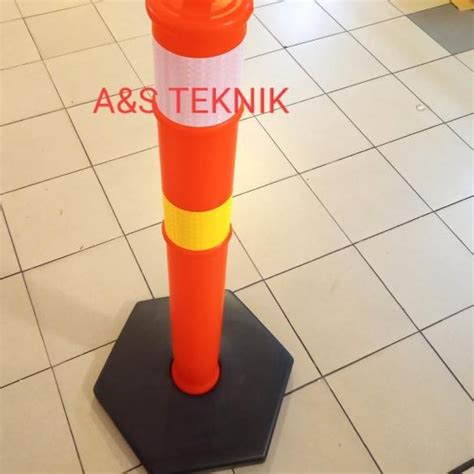 Jual Stick Cone Base Plastik Hitam 120cm Pembatas Jalan Traffic