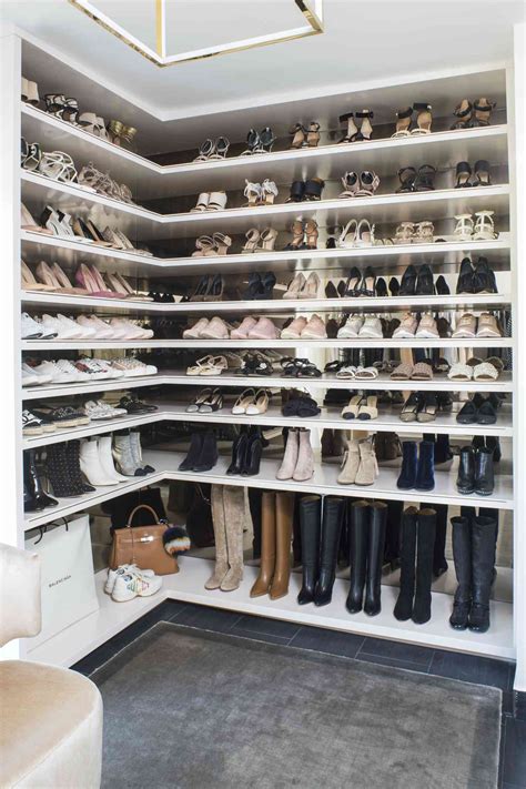 9 Easy Steps For Organizing A Small Walk In Closet