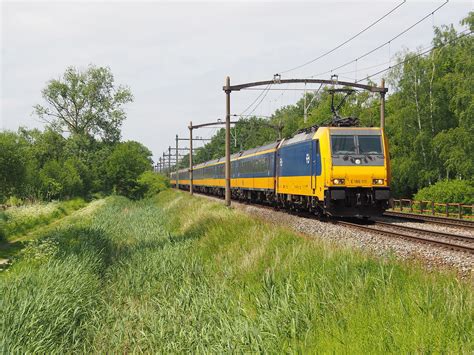 NS E186 111 NS Traxx E186 111 Met Een Intercity Naar Eindh Flickr