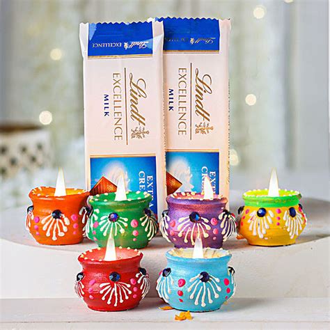 Buy Send Diwali Joy Matki Diyas Delightful Gift Box Online FNP