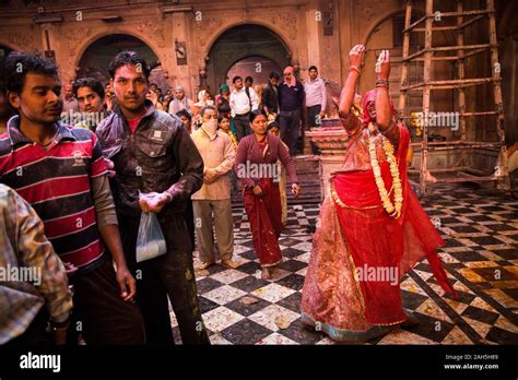 Hijra Hi Res Stock Photography And Images Alamy