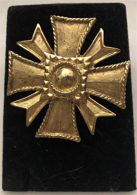 Vintage Signed Weiss Maltese Cross Gold Tone Brooch Gem