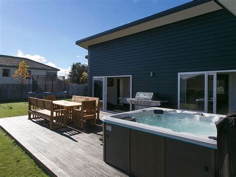 Taupo Accommodation With Hot Pool - 2022 - Bachcare Blog