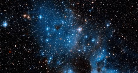 Hubble Detects Emission Nebula Star Cluster Duo