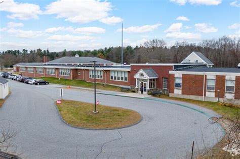 Woodstock Elementary School In Woodstock Ct