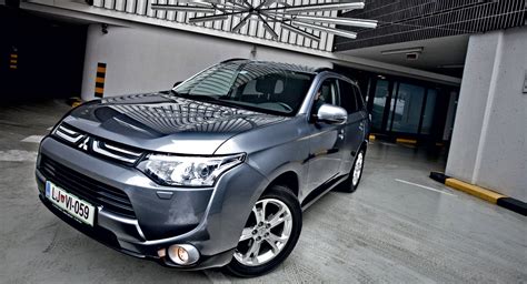 Test Mitsubishi Outlander Di D Wd Intense Testi Avto Magazin Si