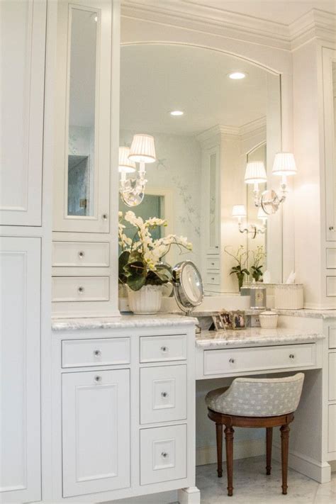 Traditional Makeup Vanity Traditional Bathroom St Louis By Nest