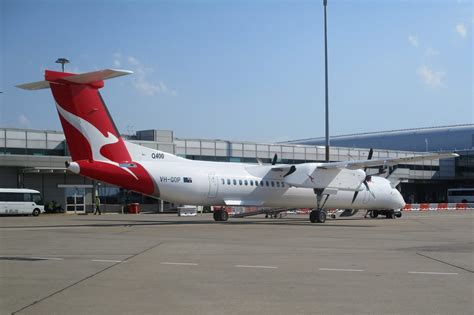 Central Queensland Plane Spotting Qantaslink Dash 8 Q400 Vh Qop Pops Into Cq Airports In New