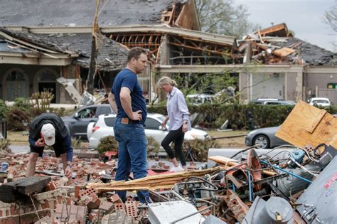 Sobe Para 29 Número De Mortos Por Tornados E Tempestades Violentas Nos