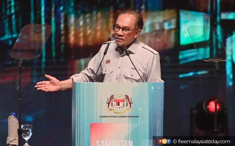 Anwar Announces Wage Hike Of Over 13 For Civil Servants Rmalaysia