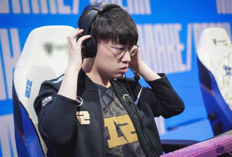 “小虎胜过faker”，lpl和lck选手对比图火了，看到ad位后，真实 哔哩哔哩