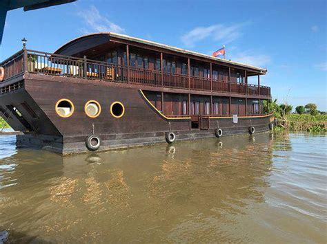 Mekong Dawn Cruise 4 Days Phnom Penh To Siem Reap