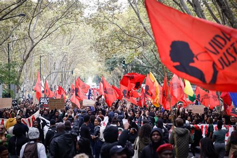 Manifesta Es Em Lisboa Ap S Morte De Odair Moniz Decorreram De Forma