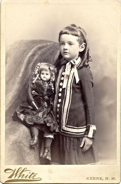 Zatrzymać czas: STARE POCZTÓWKI -DZIECI I LALKI | Vintage children ...