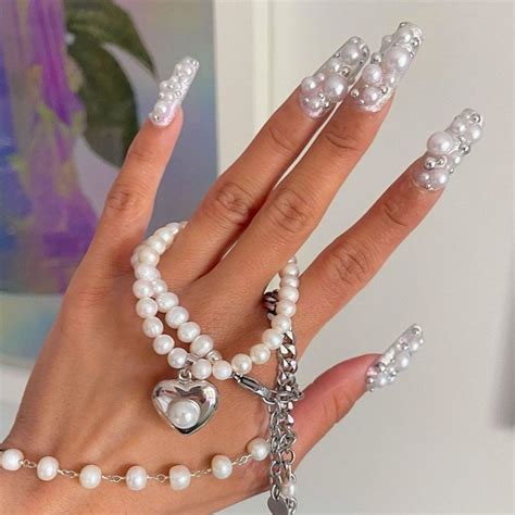 50 Pearl Nail Art That Are Super Pretty — Pear Nail Design