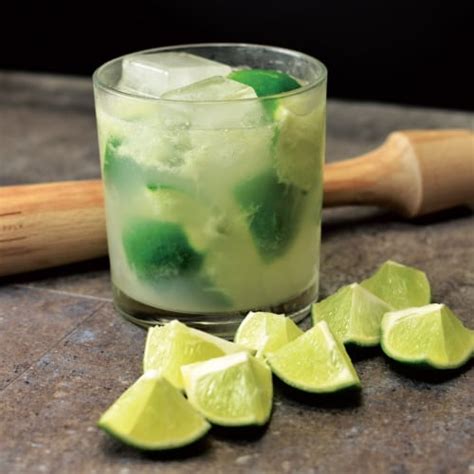 Caipiroska In 2020 Cocktail Recipes Easy Perfect Cocktails