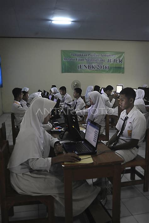 UN BERBASIS KOMPUTER ANTARA Foto