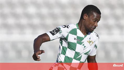 Tiago Almeida já disponível Moreirense Jornal Record