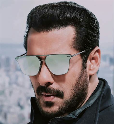 Pin By Yasir Khan On Salman Khan Square Sunglasses Men Mens Sunglasses Square Sunglass