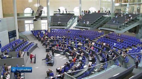 Debatte im Bundestag über Finanzminister Lindners Haushaltsentwurf 2024