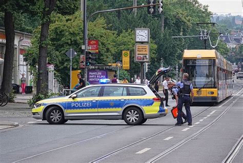 Fu G Nger In Dresden Angefahren J Hriger Schwer Verletzt