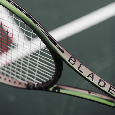 Wilson Blade 98 v8 Review and Playtest [2021] - peRFect Tennis