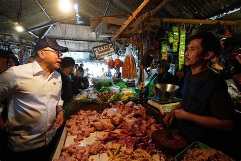 Mendag Tinjau Harga Harga Kebutuhan Pokok Di Pasar Sederhana Bandung