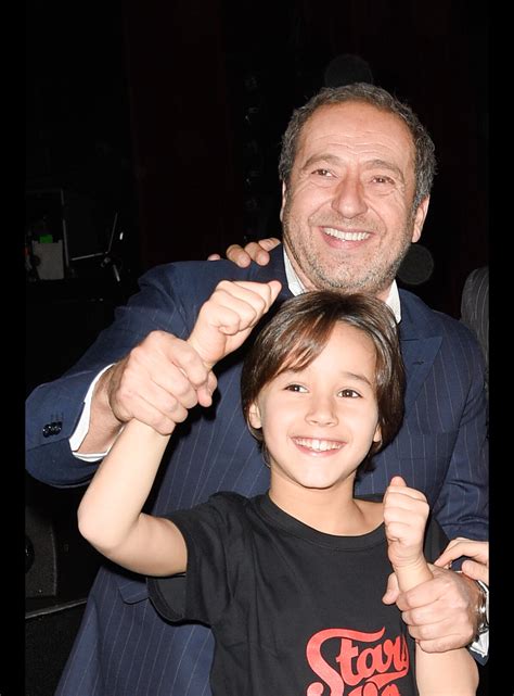 Photo Patrick Timsit avec son fils Lucien Timsit Avant première du