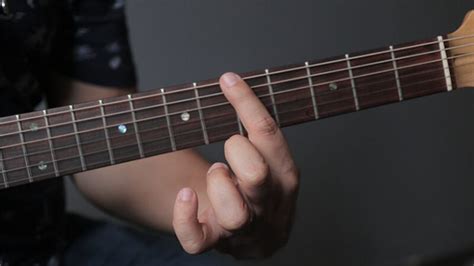 Como Afinar a Guitarra ou o Violão Um Guia Completo