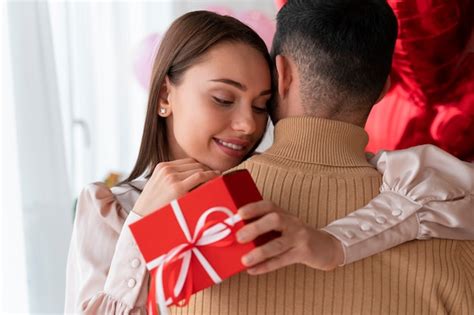 Free Photo Couple Enjoying Valentines Day Celebration