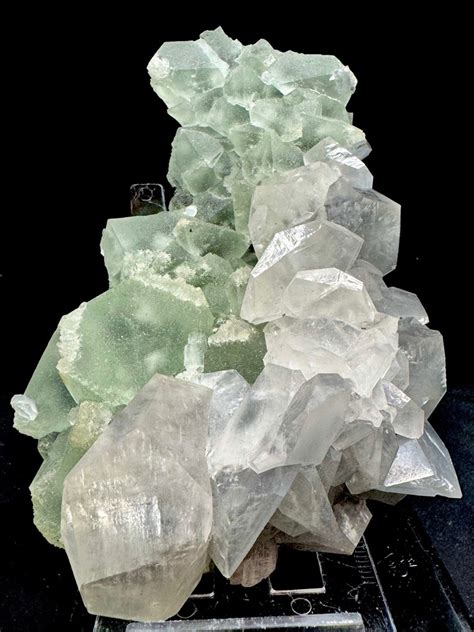 FLUORITE VERDE MERAVIGLIOSA CON ESTETICA CALCITE Collezione Privata