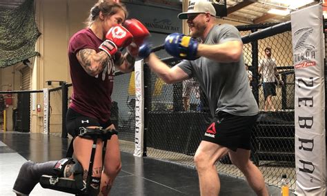 Ufc Fighter Jessica Rose Clark Reveals Battle With Crutches