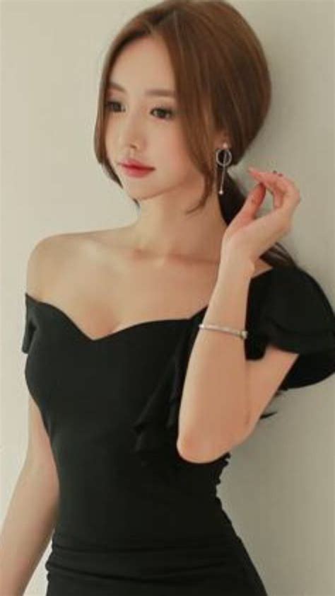 Pin On Syj Model Strapless Top Women