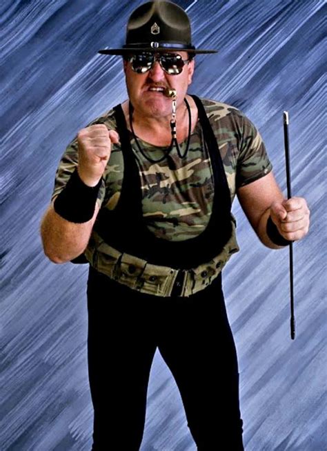 Downloaden Sgt Slaughter Wwe Hall Of Fame Wallpaper