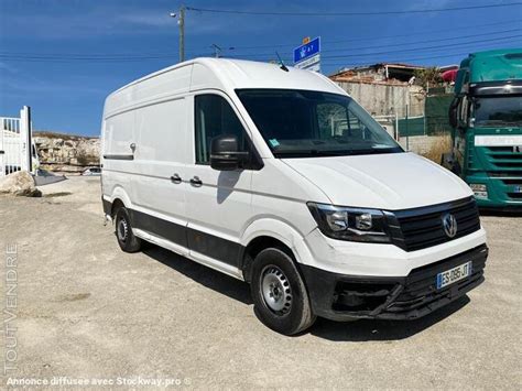 Camionnette ptac 3 5 t fourgon avec parois et toit à Saint Victoret