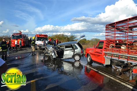 Folhadosertao Br Grave Acidente Na Br Deixa Motorista Da