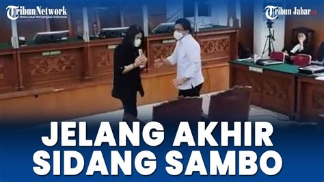 Momen Ferdy Sambo Cium Kening Putri Candrawathi Di Sidang Brigadir J