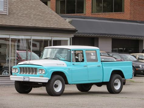 1962 International Harvester C 120 Series Travelette 4x4 Crew Cab