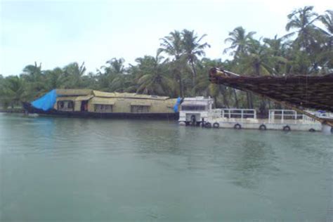 Kavvayi Island In Kannur Kerala Keralaorbit