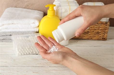 Unique Ways To Use Baby Powder The Out Door Wear