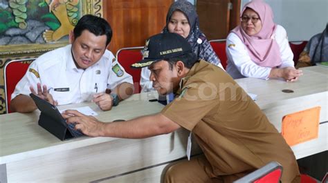 Tinjau Proses Ppdb Smpn Pj Wali Kota Tangerang Pastikan Keamanan Dan