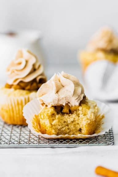 Apple Pie Cupcakes Recipe Easy Dessert Recipes