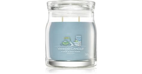 Yankee Candle A Calm Quiet Place Scented Candle I Signature Notino