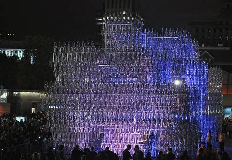 Ai Weiweis Forever Bicycles Reconfigured Using 3144 Bikes In Toronto