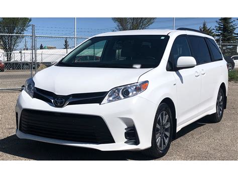 LeaseBusters - 2020 Toyota Sienna LE 7-Passenger AWD