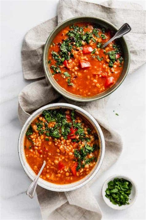 Vegan stuffed pepper soup - Choosing Chia